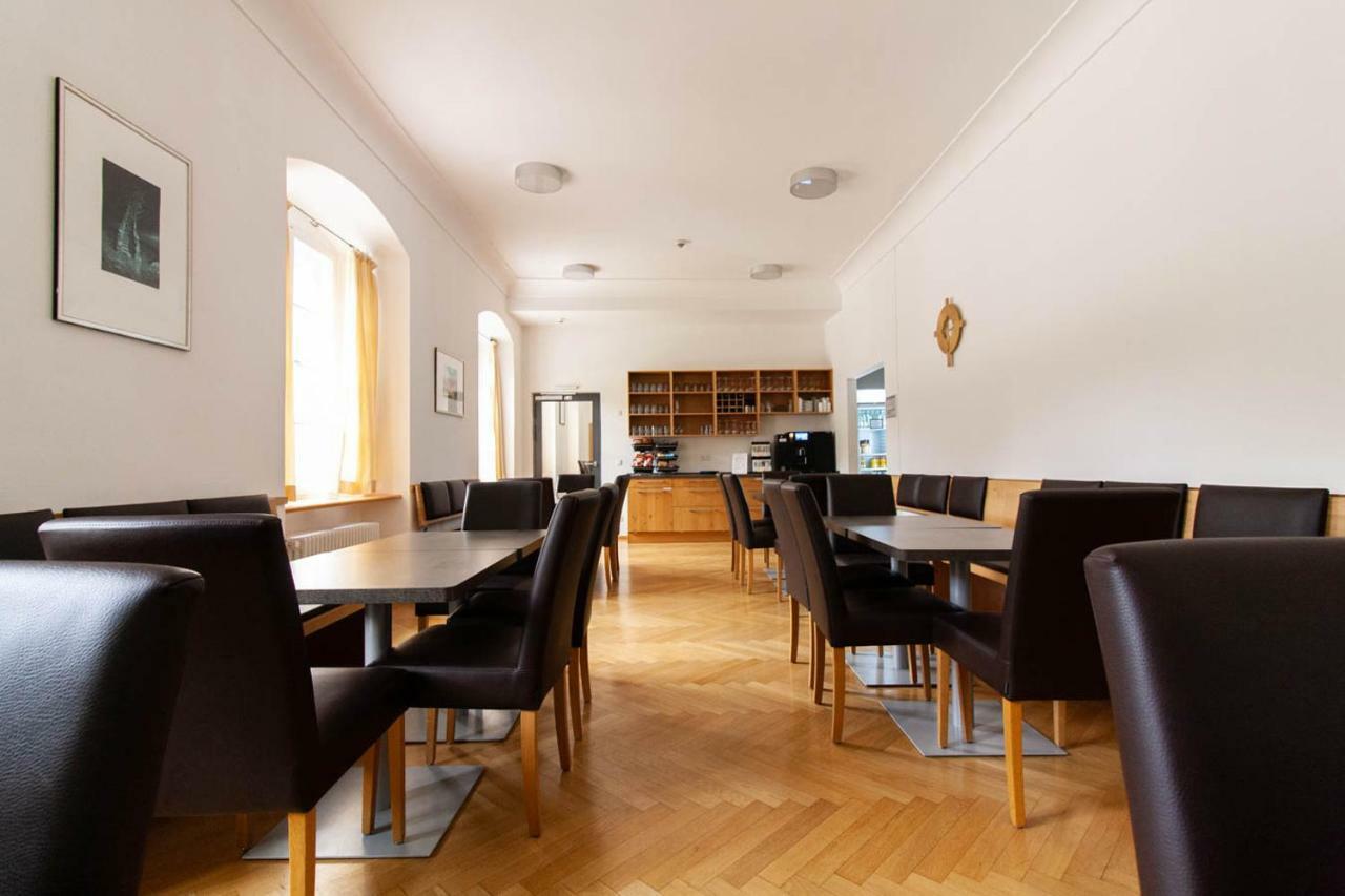 Gaestehaus St. Georg - Weltenburger Klosterbetriebe Gmbh Kelheim Exteriör bild