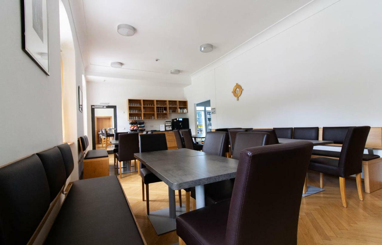 Gaestehaus St. Georg - Weltenburger Klosterbetriebe Gmbh Kelheim Exteriör bild