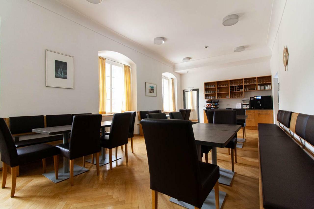 Gaestehaus St. Georg - Weltenburger Klosterbetriebe Gmbh Kelheim Exteriör bild