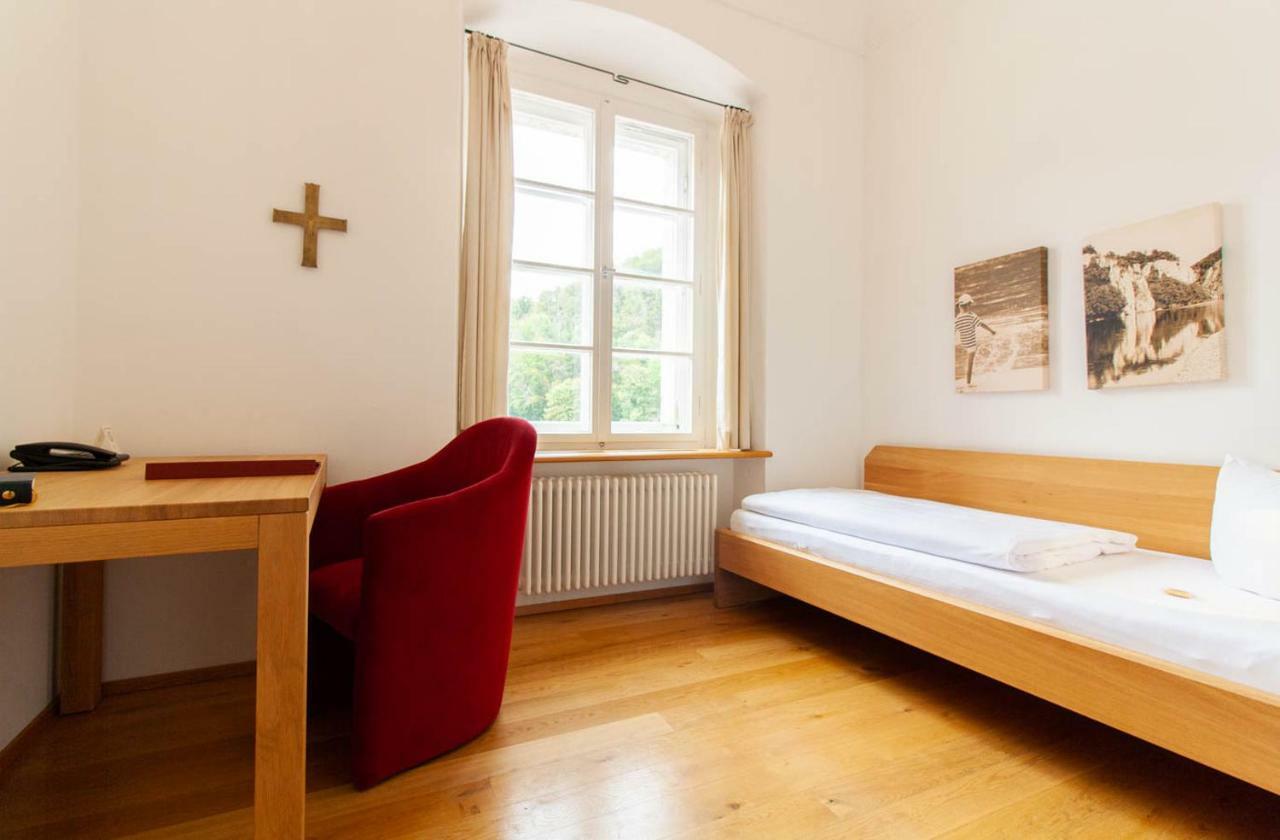 Gaestehaus St. Georg - Weltenburger Klosterbetriebe Gmbh Kelheim Exteriör bild