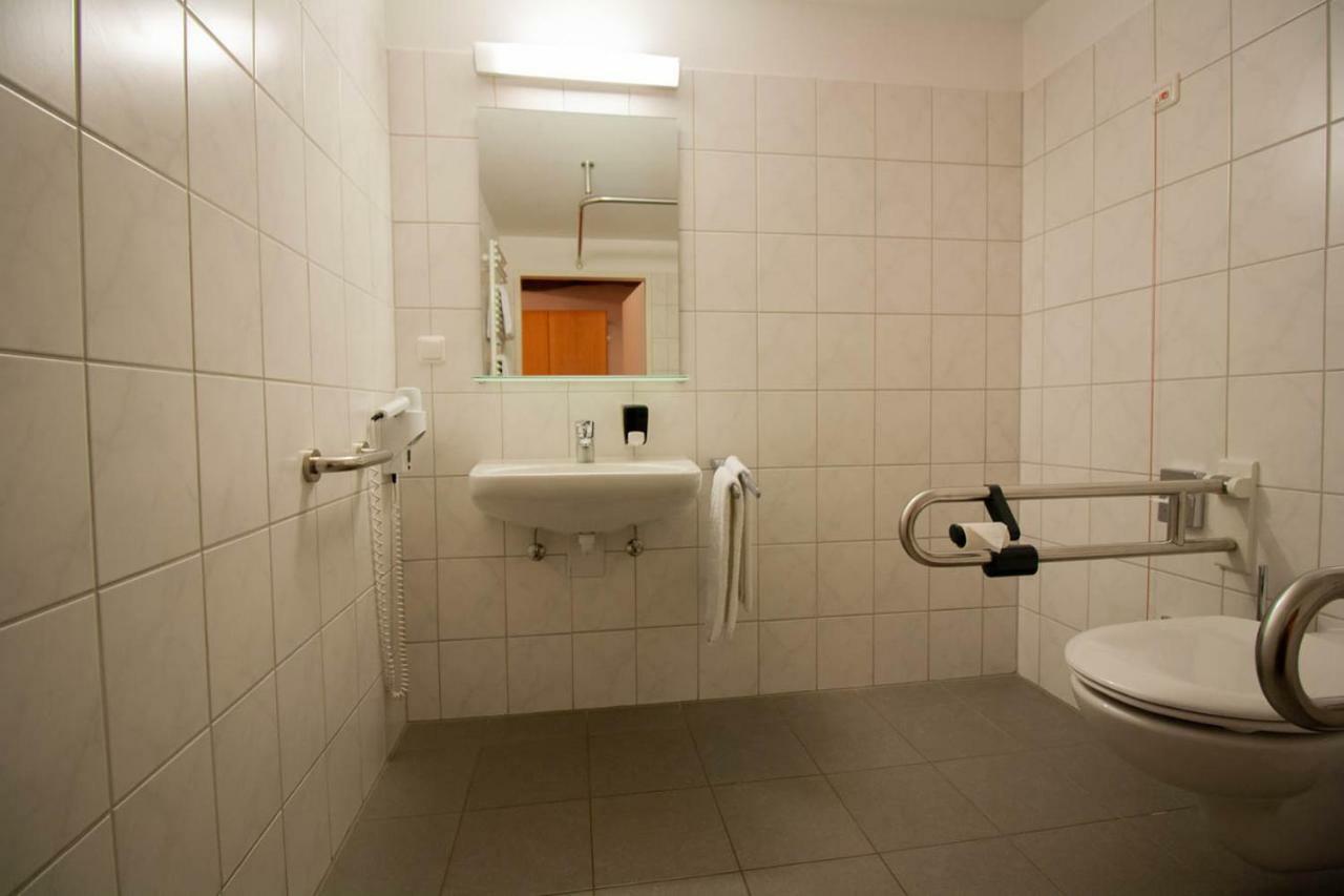 Gaestehaus St. Georg - Weltenburger Klosterbetriebe Gmbh Kelheim Exteriör bild